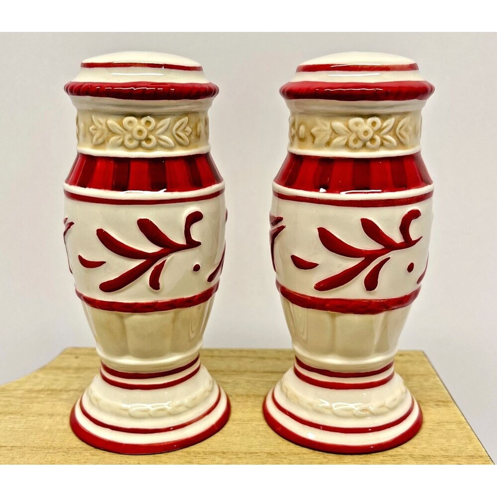 Fitz and Floyd Town & Country Salt & Pepper Shakers Hand Crafted-Christmas